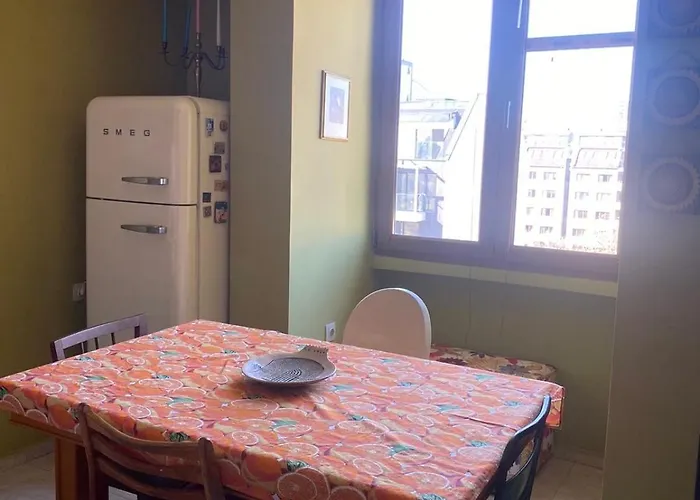 Art-ament, A Unique Flat *